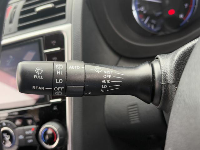 レヴォーグ ２．０ＧＴ－Ｓアイサイト　禁煙車　ＳＴＩエアロ　衝突軽減　車線逸脱警報　レーダークルコン　パドルシフト　ハーフレザー　ＳＤナビ　フルセグ　ＣＤ／ＤＶＤ再生　バックカメラ　ＥＴＣ　１７インチブラックホイール　ＬＥＤヘッドライト（35枚目）