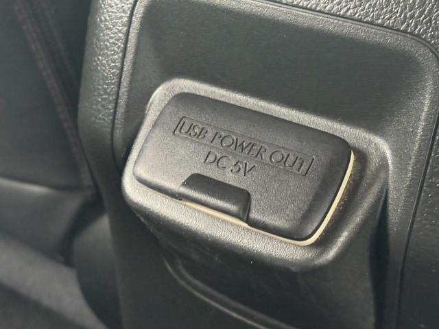 レヴォーグ ２．０ＧＴ－Ｓアイサイト　禁煙車　ＳＴＩエアロ　衝突軽減　車線逸脱警報　レーダークルコン　パドルシフト　ハーフレザー　ＳＤナビ　フルセグ　ＣＤ／ＤＶＤ再生　バックカメラ　ＥＴＣ　１７インチブラックホイール　ＬＥＤヘッドライト（40枚目）