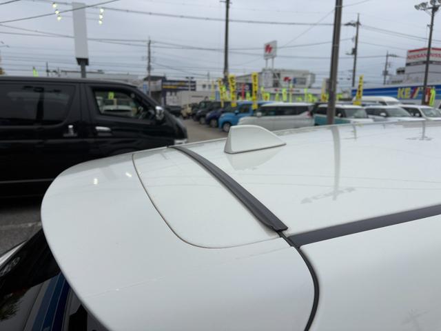 レヴォーグ ２．０ＧＴ－Ｓアイサイト　禁煙車　ＳＴＩエアロ　衝突軽減　車線逸脱警報　レーダークルコン　パドルシフト　ハーフレザー　ＳＤナビ　フルセグ　ＣＤ／ＤＶＤ再生　バックカメラ　ＥＴＣ　１７インチブラックホイール　ＬＥＤヘッドライト（44枚目）