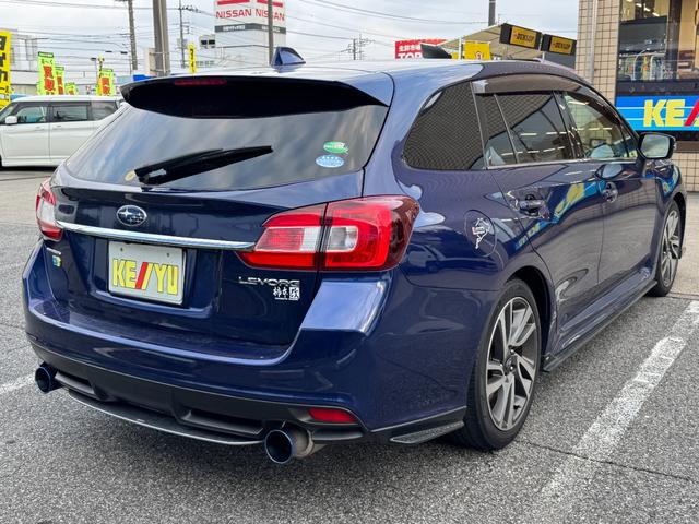 レヴォーグ 　禁煙車　当店下取　ＳＴＩエアロ　社外マフラー柿本改　パドルシフトエクステンション　レーダークルコン　ＢＭＳ　カロッェリアＳＤナビ　フルセグ　ＢＴオーディオ　バックカメラ　サイドカメラ　ＥＴＣ（12枚目）