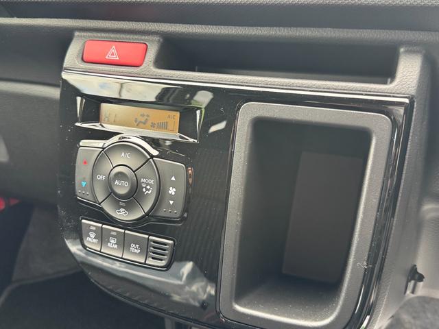 アルトワークス ベースグレード　５ＭＴ　レカロシート　純正ナビ　フルセグ　Ｂｌｕｅｔｏｏｔｈ　禁煙　ワンオーナー　スマートキー　ＵＳＢ入力　取説　保証書　ターボ車　オートエアコン　純正１５ＡＷ（14枚目）