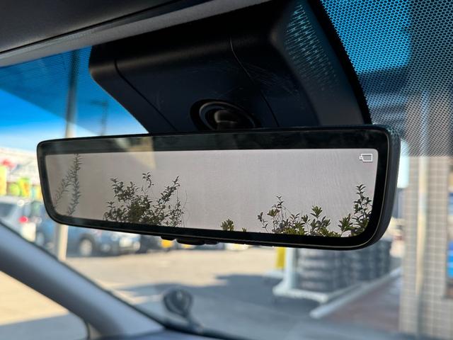 アルファード ２．５Ｓ　９インチディスプレイオーディオ　ナビキット　フルセグＴＶ　デジタルミラー　８人乗り　４ＷＤ　ＣＤ　ＤＶＤ　両側電動スライドドア　後席モニター　ＥＴＣ　コーナーセンサー　ＬＥＤライト　オートハイビーム（17枚目）