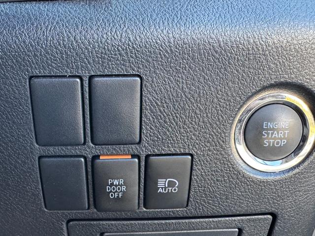 アルファード ２．５Ｓ　９インチディスプレイオーディオ　ナビキット　フルセグＴＶ　デジタルミラー　８人乗り　４ＷＤ　ＣＤ　ＤＶＤ　両側電動スライドドア　後席モニター　ＥＴＣ　コーナーセンサー　ＬＥＤライト　オートハイビーム（21枚目）