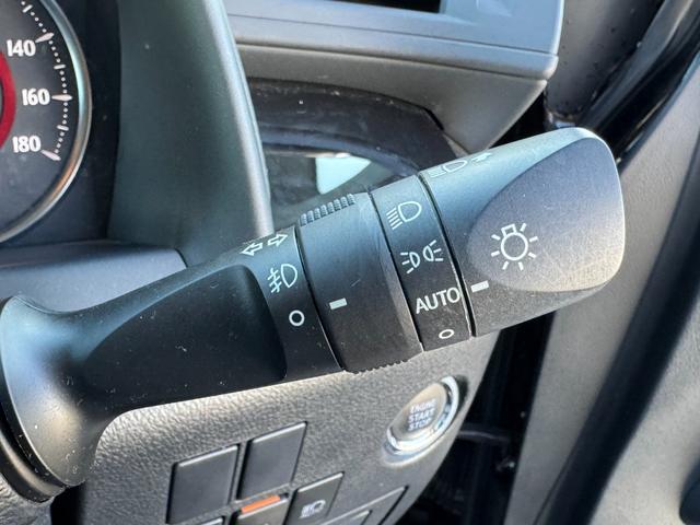 アルファード ２．５Ｓ　９インチディスプレイオーディオ　ナビキット　フルセグＴＶ　デジタルミラー　８人乗り　４ＷＤ　ＣＤ　ＤＶＤ　両側電動スライドドア　後席モニター　ＥＴＣ　コーナーセンサー　ＬＥＤライト　オートハイビーム（25枚目）