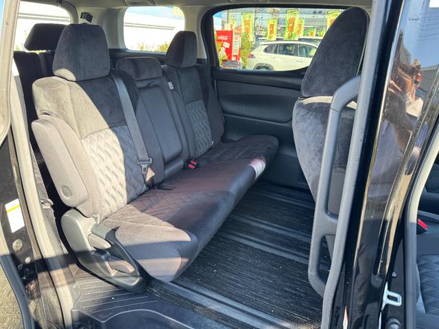 アルファード ２．５Ｓ　９インチディスプレイオーディオ　ナビキット　フルセグＴＶ　デジタルミラー　８人乗り　４ＷＤ　ＣＤ　ＤＶＤ　両側電動スライドドア　後席モニター　ＥＴＣ　コーナーセンサー　ＬＥＤライト　オートハイビーム（30枚目）