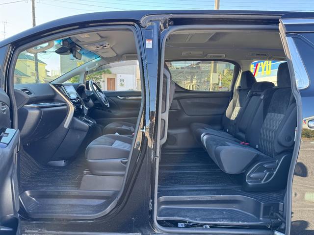 アルファード ２．５Ｓ　９インチディスプレイオーディオ　ナビキット　フルセグＴＶ　デジタルミラー　８人乗り　４ＷＤ　ＣＤ　ＤＶＤ　両側電動スライドドア　後席モニター　ＥＴＣ　コーナーセンサー　ＬＥＤライト　オートハイビーム（33枚目）