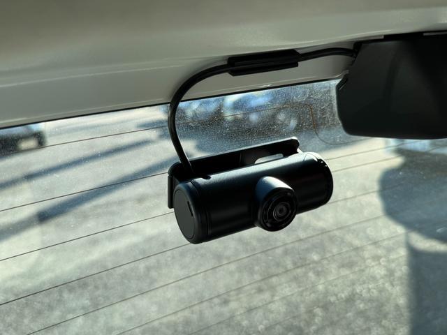 フリード ｅ：ＨＥＶエアー　ＥＸ　９インチナビ　エアロバンパー　フルセグ　Ｂｌｕｅｔｏｏｔｈ　ＥＴＣ　ワンオーナー　両側電動スライド　リヤスポイラー　ハーフレザー　シートヒーター　禁煙　ローダウン　ＢＳＭ　レーダークルーズ（24枚目）