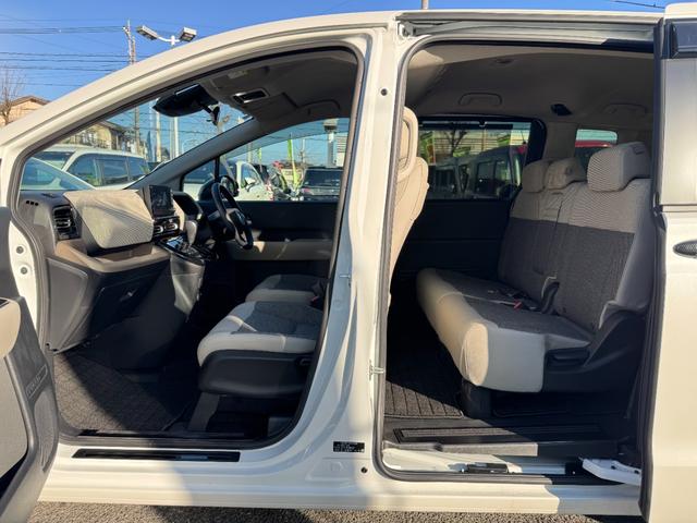 フリード ｅ：ＨＥＶエアー　ＥＸ　９インチナビ　エアロバンパー　フルセグ　Ｂｌｕｅｔｏｏｔｈ　ＥＴＣ　ワンオーナー　両側電動スライド　リヤスポイラー　ハーフレザー　シートヒーター　禁煙　ローダウン　ＢＳＭ　レーダークルーズ（34枚目）