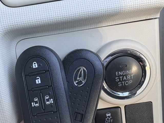 ムーヴキャンバス Gブラックインテリアリミテッド SAIII 禁煙車 衝突軽減 車線逸脱警報 全方位モニター対応純正ナビ 両側パワースライドドア LEDヘッドライト フルセグ BTオーディオ CD/DVD再生 オートハイビーム 前後ドラレコ スマートキー(29枚目)