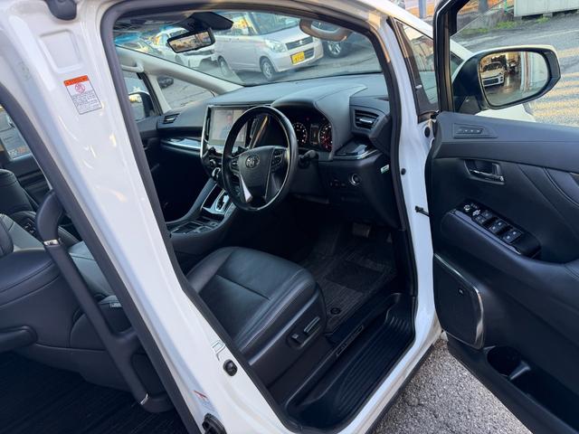 アルファード 2.5S Cパッケージ 当店直接買取 禁煙 JBLプレミアムサウンド サンルーフ アラウンドビューモニター フリップダウンモニター 純正アルミ ETC2.0(12枚目)