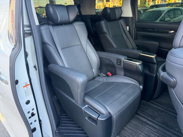 アルファード 2.5S Cパッケージ 当店直接買取 禁煙 JBLプレミアムサウンド サンルーフ アラウンドビューモニター フリップダウンモニター 純正アルミ ETC2.0(14枚目)