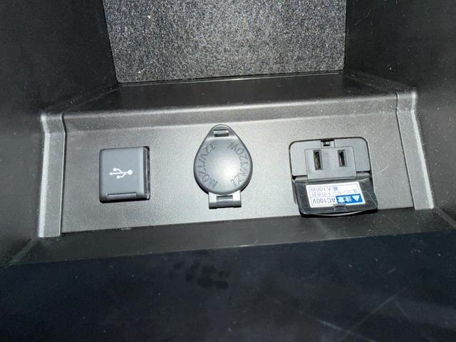 アルファード 2.5S Cパッケージ 当店直接買取 禁煙 JBLプレミアムサウンド サンルーフ アラウンドビューモニター フリップダウンモニター 純正アルミ ETC2.0(33枚目)