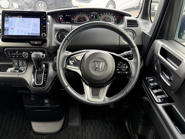 Ｎ－ＢＯＸカスタム Ｌターボ　スタイル＋ブラック　当店直接買取　禁煙　８インチナビ　フルセグ　Ｂｌｕｅｔｏｏｔｈ　バックカメラ　両側電動スライド　シートヒーター　電動パーキング　ブレーキホールド（11枚目）