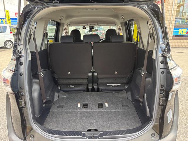 シエンタ G 禁煙車 衝突軽減 車線逸脱警報 両側パワースライド バックカメラ 純正ナビ フルセグ BTオーディオ CD/DVD再生 シートヒーター オートハイビーム ETC スマトキー プッシュスタート(26枚目)