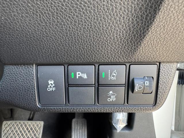 Ｎ－ＯＮＥ ＲＳ　８インチギャザーズナビ　フルセグＴＶ　Ｂｌｕｅｔｏｏｔｈ　ホンダセンシング　コーナーセンサー　車線逸脱　シートヒーター　純正ドラレコ　禁煙　ワンオーナー　レーダークルーズ　取説　保証書（21枚目）