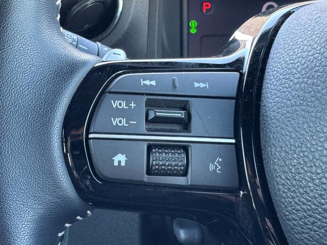 N-BOXカスタム ターボコーディネートスタイル 純正9インチナビ ブラックレザー シートヒーター Bluetooth フルTV 両側スライド SOSコール レーダークルーズ オートハイビーム 車線逸脱 コーナーセンサー バックカメラ ワンオーナー(17枚目)