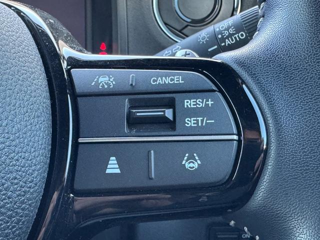 N-BOXカスタム ターボコーディネートスタイル 純正9インチナビ ブラックレザー シートヒーター Bluetooth フルTV 両側スライド SOSコール レーダークルーズ オートハイビーム 車線逸脱 コーナーセンサー バックカメラ ワンオーナー(18枚目)