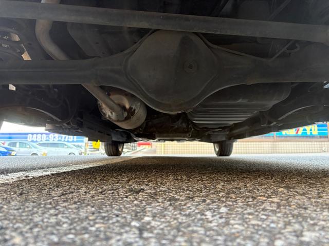 エブリイワゴン PZターボスペシャル 禁煙 当店下取 シートカバー 両側パワースライドドア オートステップ リアウインドフィルム施工済 シートヒーター バックカメラ ETC オートエアコン キーレス HIDヘッドライト フォグ(8枚目)