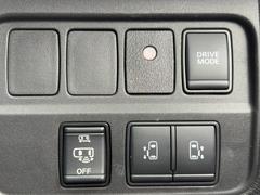 ����ƻ�״�󥿡�������Ф���������̤˸����äƤ�����������̷�������ľ�ʣ������¦�ˤ������ޤ����ޥ��ɥʥ���ͤ��ܰ��Ǥ��� 4