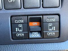 ����ƻ�״�󥿡�������Ф���������̤˸����äƤ�����������̷�������ľ�ʣ������¦�ˤ������ޤ����ޥ��ɥʥ���ͤ��ܰ��Ǥ��� 4