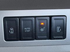 ����ƻ�״�󥿡�������Ф���������̤˸����äƤ�����������̷�������ľ�ʣ������¦�ˤ������ޤ����ޥ��ɥʥ���ͤ��ܰ��Ǥ��� 4