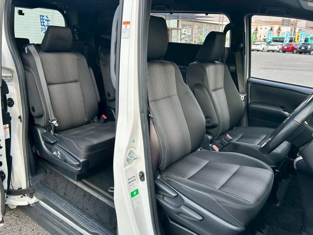 ヴォクシー ZS 煌 千葉直仕入/純正10型ナビ&12.1型後席モニター/バックカメラ/両側パワースライド/衝突被害軽減システム/Bluetoothオーディオ/純正アルミ/レーンキープアシスト/ETC/ドライブレコーダー(30枚目)