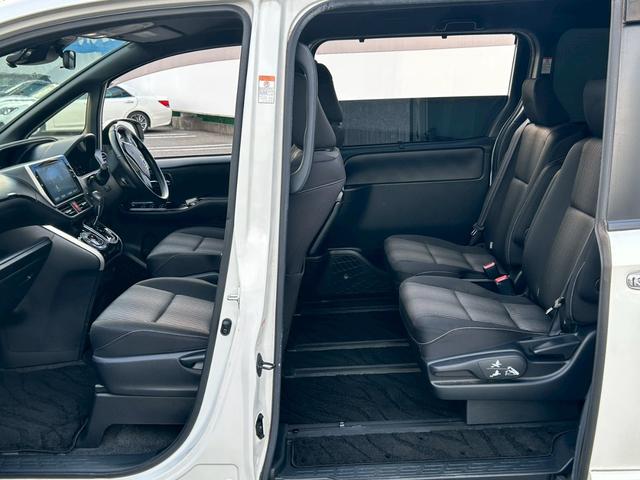 ヴォクシー ZS 煌 千葉直仕入/純正10型ナビ&12.1型後席モニター/バックカメラ/両側パワースライド/衝突被害軽減システム/Bluetoothオーディオ/純正アルミ/レーンキープアシスト/ETC/ドライブレコーダー(34枚目)