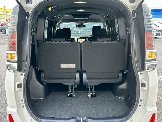 ヴォクシー ZS 煌 千葉直仕入/純正10型ナビ&12.1型後席モニター/バックカメラ/両側パワースライド/衝突被害軽減システム/Bluetoothオーディオ/純正アルミ/レーンキープアシスト/ETC/ドライブレコーダー(36枚目)