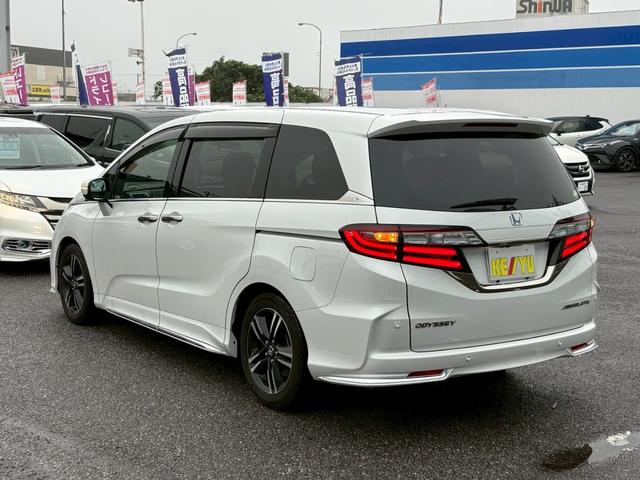 オデッセイ アブソルート・EXホンダセンシング 本革シート 禁煙 衝突被害軽減システム 全方位カメラ ブラインドスポットモニター 純正ナビ フルセグ CD DVD USB Bluetooth 両側パワースライドドア フリップダウンモニター(11枚目)