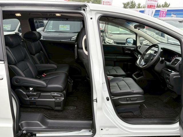 オデッセイ アブソルート・EXホンダセンシング 本革シート 禁煙 衝突被害軽減システム 全方位カメラ ブラインドスポットモニター 純正ナビ フルセグ CD DVD USB Bluetooth 両側パワースライドドア フリップダウンモニター(16枚目)