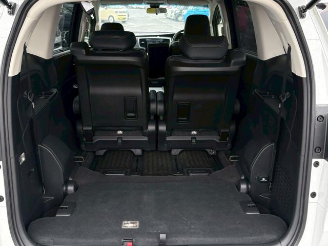 オデッセイ アブソルート・EXホンダセンシング 本革シート 禁煙 衝突被害軽減システム 全方位カメラ ブラインドスポットモニター 純正ナビ フルセグ CD DVD USB Bluetooth 両側パワースライドドア フリップダウンモニター(23枚目)