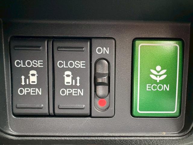 オデッセイ アブソルート・EXホンダセンシング 本革シート 禁煙 衝突被害軽減システム 全方位カメラ ブラインドスポットモニター 純正ナビ フルセグ CD DVD USB Bluetooth 両側パワースライドドア フリップダウンモニター(36枚目)