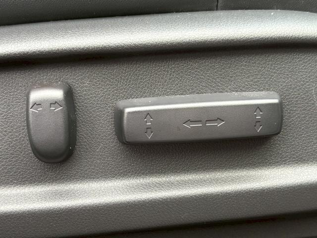 オデッセイ アブソルート・EXホンダセンシング 本革シート 禁煙 衝突被害軽減システム 全方位カメラ ブラインドスポットモニター 純正ナビ フルセグ CD DVD USB Bluetooth 両側パワースライドドア フリップダウンモニター(38枚目)