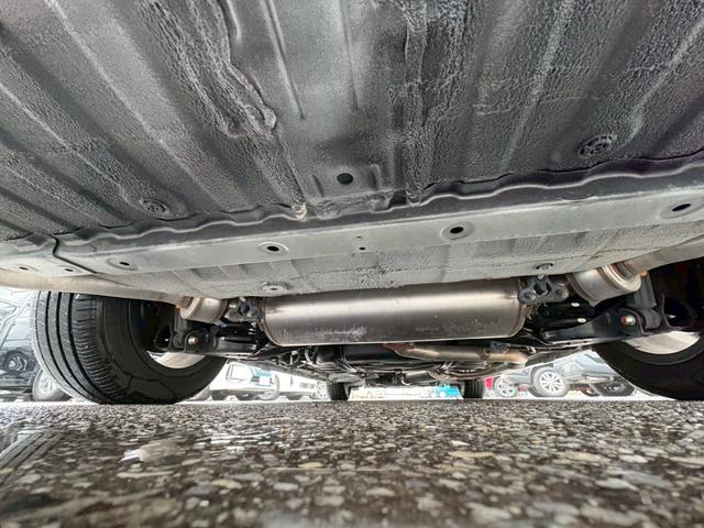 オデッセイ アブソルート・EXホンダセンシング 本革シート 禁煙 衝突被害軽減システム 全方位カメラ ブラインドスポットモニター 純正ナビ フルセグ CD DVD USB Bluetooth 両側パワースライドドア フリップダウンモニター(45枚目)