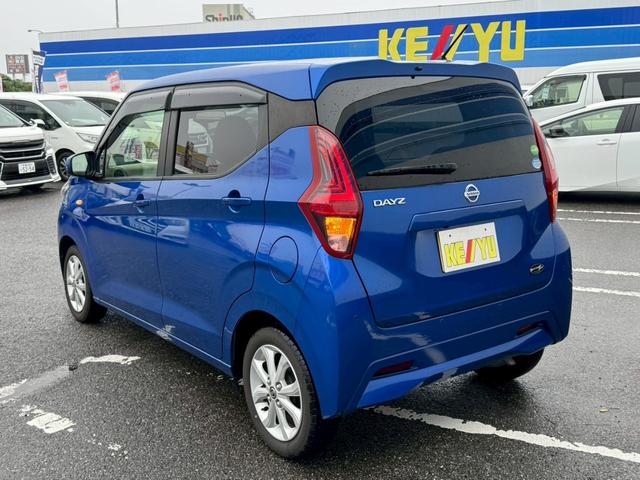 デイズ X 禁煙車/純正9インチSDナビ/フルセグ/CD/DVD/BTオーディオ/バックカメラコーナーセンサー/ビルトインETC/純正14インチアルミ(10枚目)