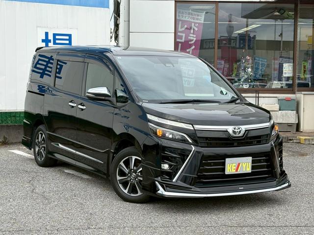 ヴォクシー ＺＳ　煌ＩＩＩ　後期型／１０型純正ナビ＆１２．１型後席モニター／モデリスタエアロ／衝突被害軽減ブレーキ／ＨＤＭＩ／走行中ＴＶ視聴可能／バックカメラ／ＥＴＣ／両側パワースライドドア／コーナーセンサー／純正アルミ／禁煙（7枚目）