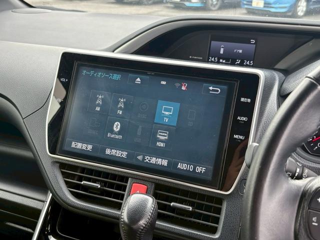 ヴォクシー ＺＳ　煌ＩＩＩ　後期型／１０型純正ナビ＆１２．１型後席モニター／モデリスタエアロ／衝突被害軽減ブレーキ／ＨＤＭＩ／走行中ＴＶ視聴可能／バックカメラ／ＥＴＣ／両側パワースライドドア／コーナーセンサー／純正アルミ／禁煙（14枚目）