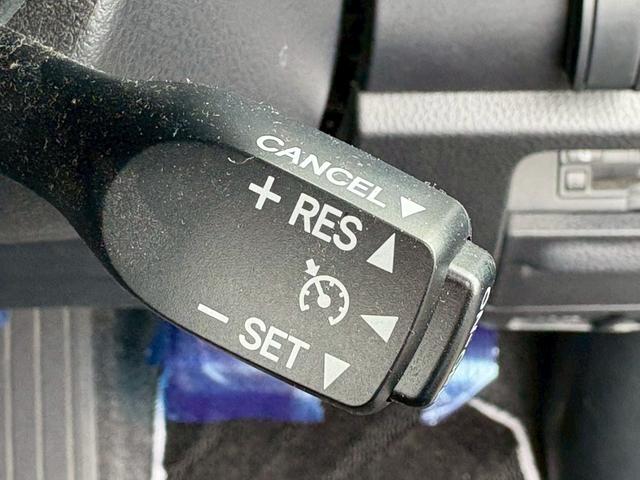 ヴォクシー ＺＳ　煌ＩＩＩ　後期型／１０型純正ナビ＆１２．１型後席モニター／モデリスタエアロ／衝突被害軽減ブレーキ／ＨＤＭＩ／走行中ＴＶ視聴可能／バックカメラ／ＥＴＣ／両側パワースライドドア／コーナーセンサー／純正アルミ／禁煙（25枚目）