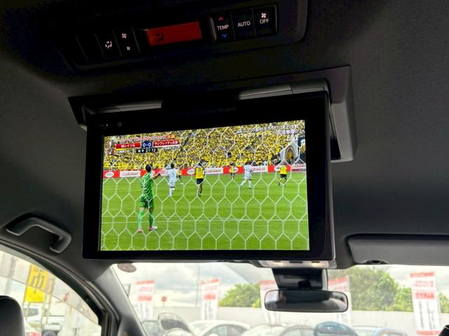 ヴォクシー ＺＳ　煌ＩＩＩ　後期型／１０型純正ナビ＆１２．１型後席モニター／モデリスタエアロ／衝突被害軽減ブレーキ／ＨＤＭＩ／走行中ＴＶ視聴可能／バックカメラ／ＥＴＣ／両側パワースライドドア／コーナーセンサー／純正アルミ／禁煙（27枚目）