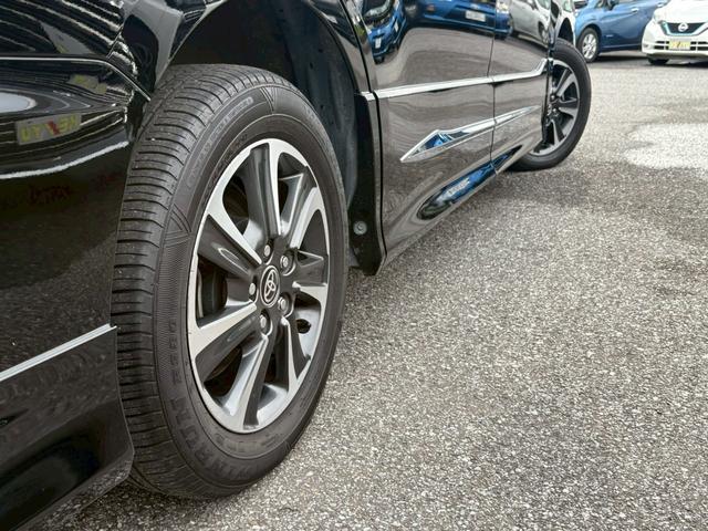 ヴォクシー ＺＳ　煌ＩＩＩ　後期型／１０型純正ナビ＆１２．１型後席モニター／モデリスタエアロ／衝突被害軽減ブレーキ／ＨＤＭＩ／走行中ＴＶ視聴可能／バックカメラ／ＥＴＣ／両側パワースライドドア／コーナーセンサー／純正アルミ／禁煙（41枚目）