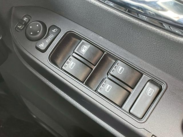 タント カスタムRS 禁煙/衝突被害軽減システム/コーナーセンサー/ ターボ/ヒーター付ハーフレザーシート/カロッツェリア7型ナビ/フルセグ/CD/DVD/Bluetooth/バックカメラ/LEDオートライト/純正アルミ/追従型クルコン/レーンアシスト/ETC/保証書(20枚目)