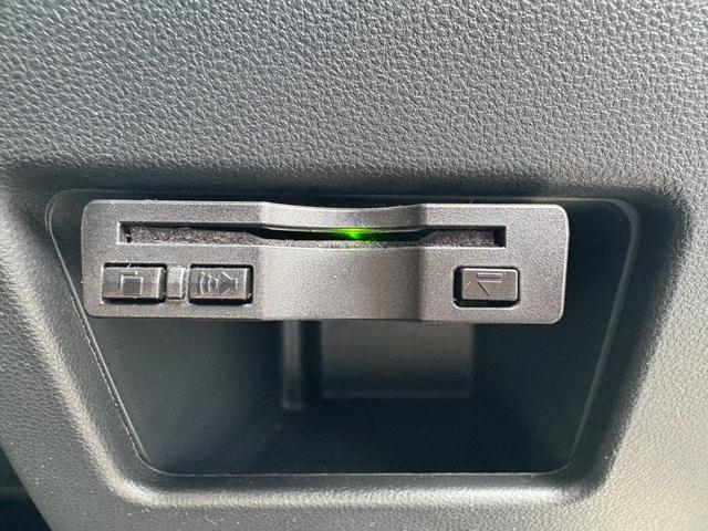 タント カスタムRS トップエディションVS SAIII 禁煙 エンジンスターター 全方位カメラ 衝突被害軽減システム 純正8インチナビ フルセグ CD DVD ミュージックサーバー USB Bluetooth 両側パワースライドドア ダウンサス(35枚目)