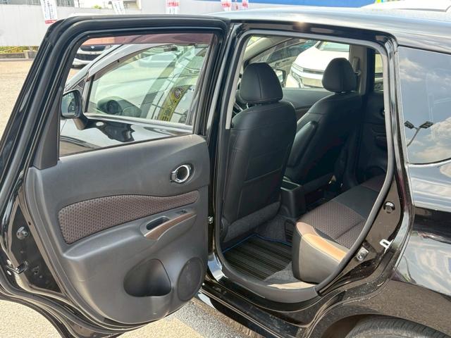 ノート e-パワー メダリスト 禁煙 衝突被害軽減システム 全方位カメラ ETC ワンセグTV LEDヘッドライト フルエアロ スマートキー キーレス 運転席エアバック 助手席エアバック ABS パワーウィンドウ アルミホイール(20枚目)