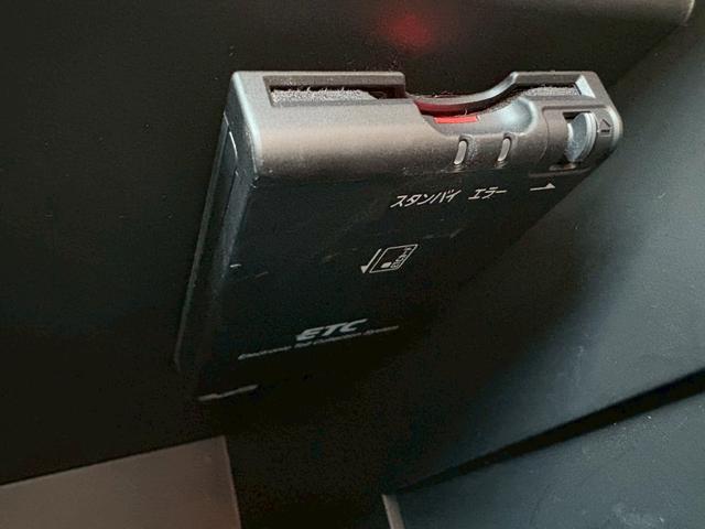 ノート e-パワー メダリスト 禁煙 衝突被害軽減システム 全方位カメラ ETC ワンセグTV LEDヘッドライト フルエアロ スマートキー キーレス 運転席エアバック 助手席エアバック ABS パワーウィンドウ アルミホイール(35枚目)