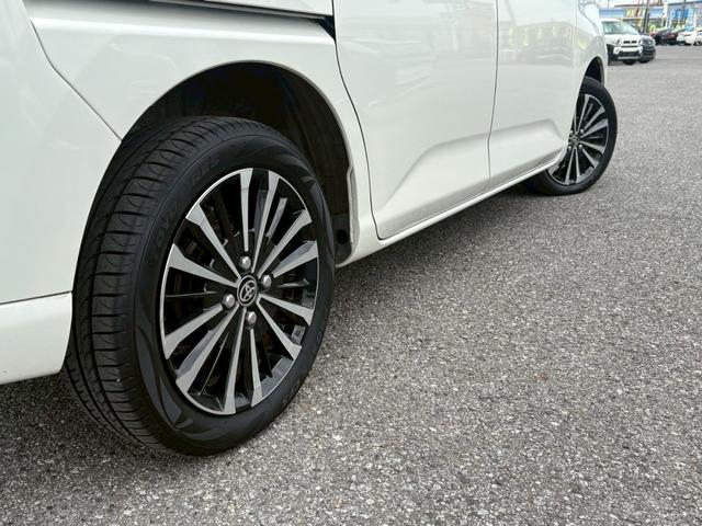 ルーミー カスタムＧ－Ｔ　ワンオーナー　禁煙　ターボ　衝突被害軽減システム　バックカメラ　純正９インチナビ　フルセグ　ＣＤ　ＤＶＤ　ミュージックサーバー　ＵＳＢ　Ｂｌｕｅｔｏｏｔｈ　両側パワースライドドア　ドラレコ前後　ＥＴＣ（23枚目）