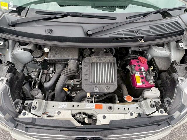 ルーミー カスタムＧ－Ｔ　ワンオーナー　禁煙　ターボ　衝突被害軽減システム　バックカメラ　純正９インチナビ　フルセグ　ＣＤ　ＤＶＤ　ミュージックサーバー　ＵＳＢ　Ｂｌｕｅｔｏｏｔｈ　両側パワースライドドア　ドラレコ前後　ＥＴＣ（41枚目）