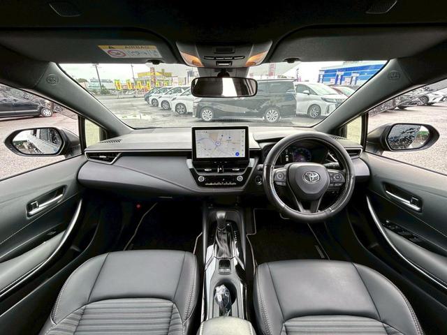 カローラツーリング 衝突被害軽減ブレーキ/10.5型メモリーナビ/ブラインドスポットモニター/ハーフレザーシート/コーナーセンサー/レーダークルーズ/バックカメラ/シートヒーター/ETC2.0/レーンキープアシスト/禁煙(3枚目)