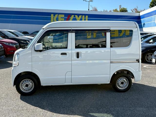 エブリイ ＰＣリミテッド　禁煙　衝突被害軽減システム　レーンアシスト　バックカメラ　社外ナビ　ＣＤ　ＤＶＤ　ミュージックサーバー　Ｂｌｕｅｔｏｏｔｈオーディオ　ＥＴＣ　ドラレコ前　オートライト　横滑り防止　コーナーセンサー（12枚目）