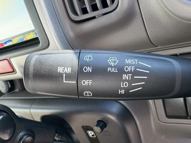 エブリイ ＰＣリミテッド　禁煙　衝突被害軽減システム　レーンアシスト　バックカメラ　社外ナビ　ＣＤ　ＤＶＤ　ミュージックサーバー　Ｂｌｕｅｔｏｏｔｈオーディオ　ＥＴＣ　ドラレコ前　オートライト　横滑り防止　コーナーセンサー（25枚目）