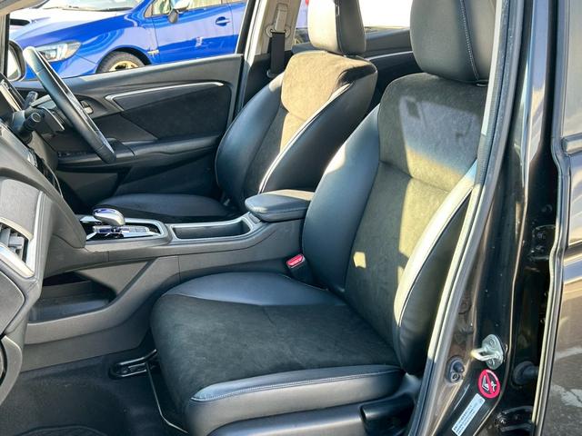 シャトル 　社外７インチナビ／ハーフレザーシート／ＬＥＤヘッドライト／Ｂｌｕｅｔｏｏｔｈオーディオ／クルーズコントロール／コーナーセンサー／バックカメラ／ＥＴＣ／パドルシフト／ステアリングリモコン／禁煙（29枚目）